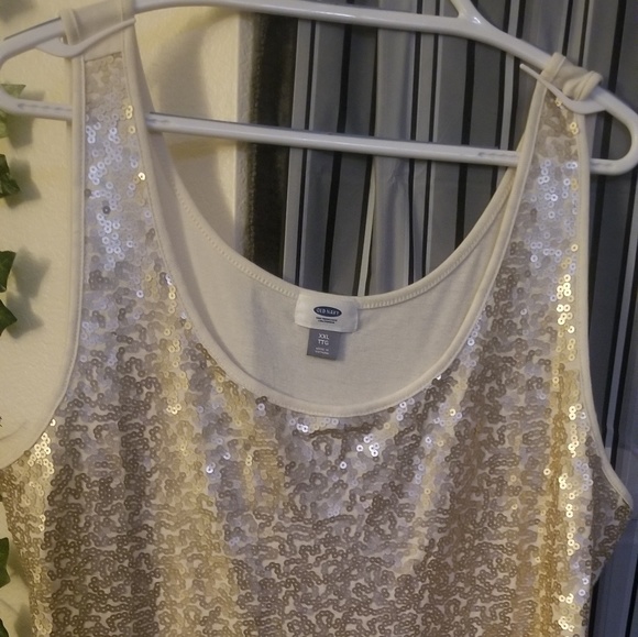 Tank Top - Picture 1 of 3